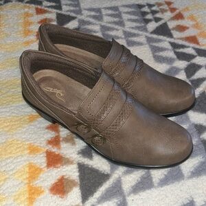 Comfort Heel Shoe